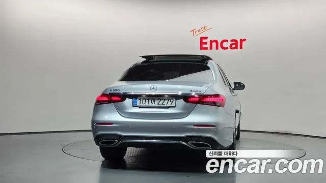 Mercedes-Benz E-Класс 2022 thumb 4