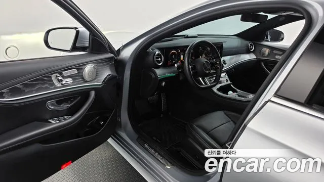 Mercedes-Benz E-Класс 2022 thumb 10