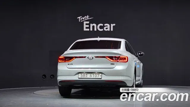 Renault-KoreaSamsung Megane 2017 thumb 4