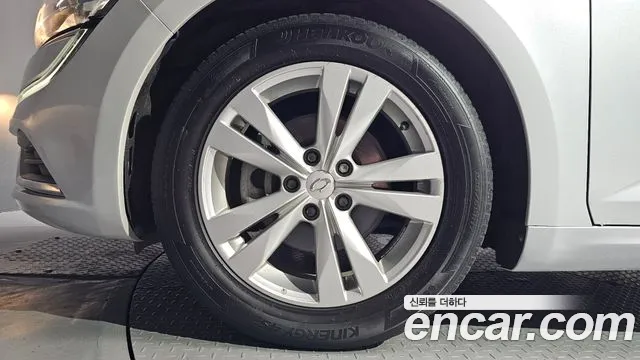 Renault-KoreaSamsung Megane 2017 thumb 5