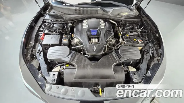 Maserati Ghibli 2016 thumb 6
