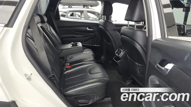 Hyundai Santa Fe 2018 thumb 12