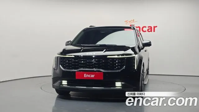 Kia Carnival 2024 thumb 2