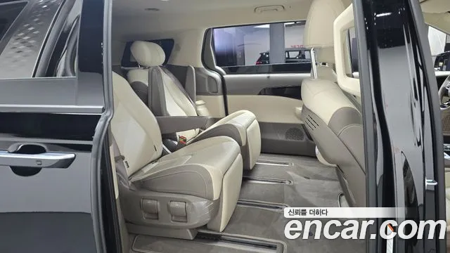 Kia Carnival 2024 thumb 10
