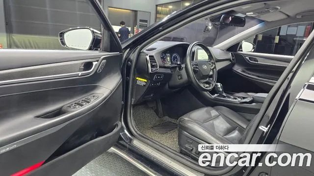 Hyundai Grandeur 2016 thumb 10