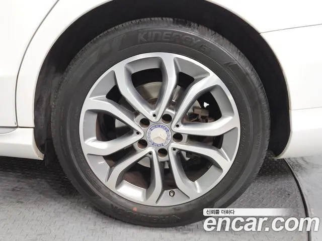 Mercedes-Benz C-Класс 2016 thumb 8