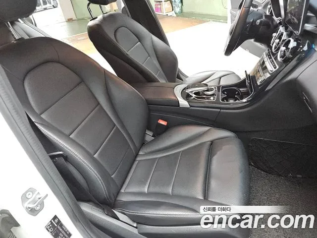 Mercedes-Benz C-Класс 2016 thumb 11