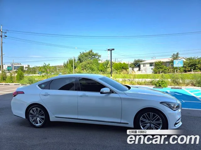 Genesis G80 2017 thumb 4