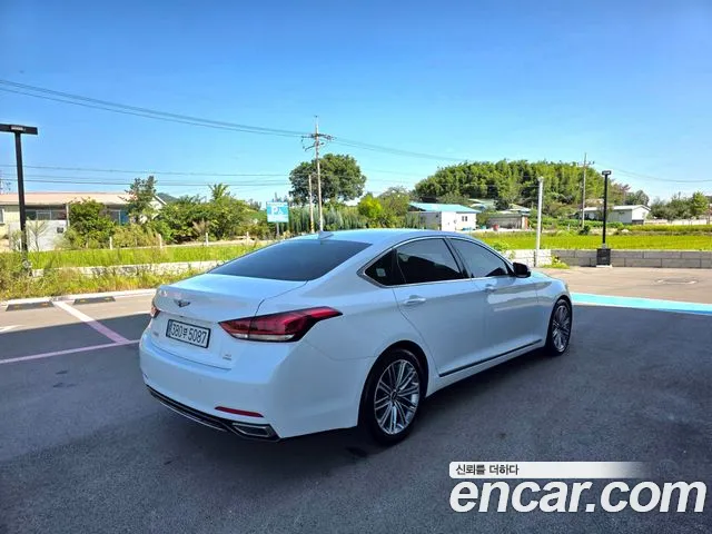 Genesis G80 2017 thumb 6