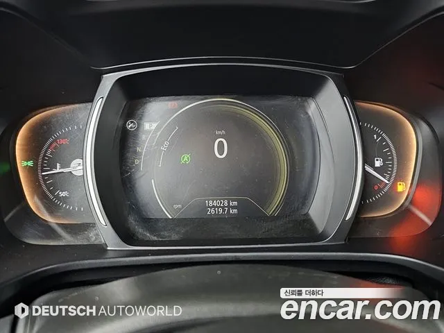 Renault-KoreaSamsung Koleos 2016 thumb 8