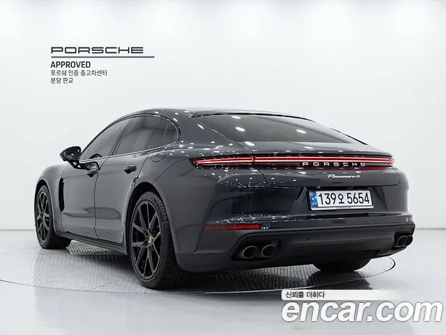 Porsche Panamera 2024 thumb 2