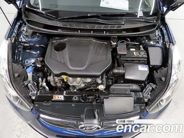 Hyundai Avante 2012 thumb 6