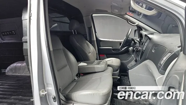 Hyundai Starex 2014 thumb 11