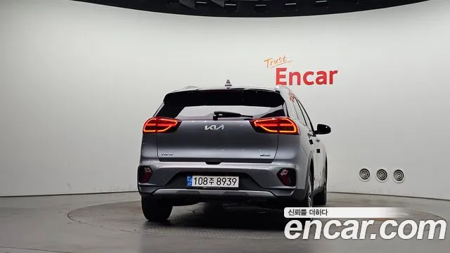 Kia Niro 2021 thumb 4