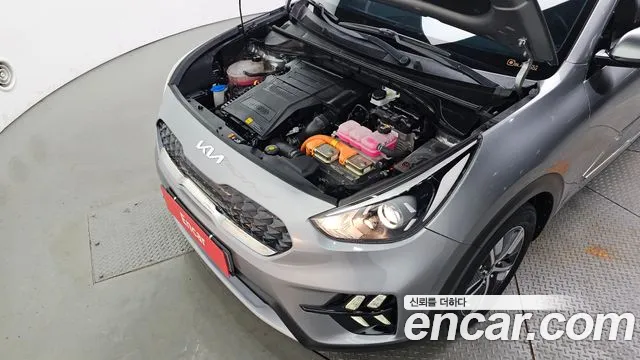 Kia Niro 2021 thumb 6