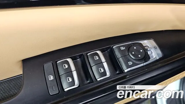 Kia Carnival 2023 thumb 12