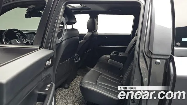 KG_Mobility_Ssangyong Rexton 2019 thumb 11