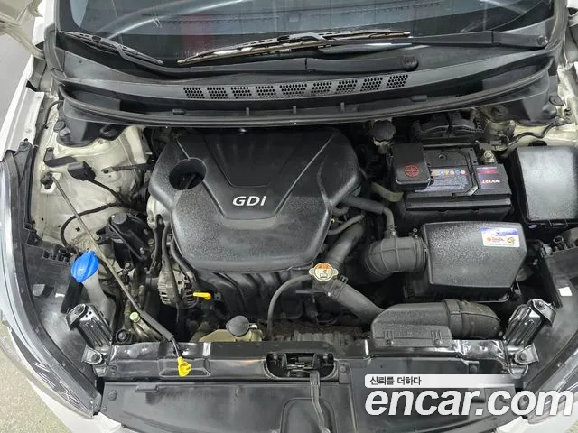 Hyundai Avante 2013 thumb 6