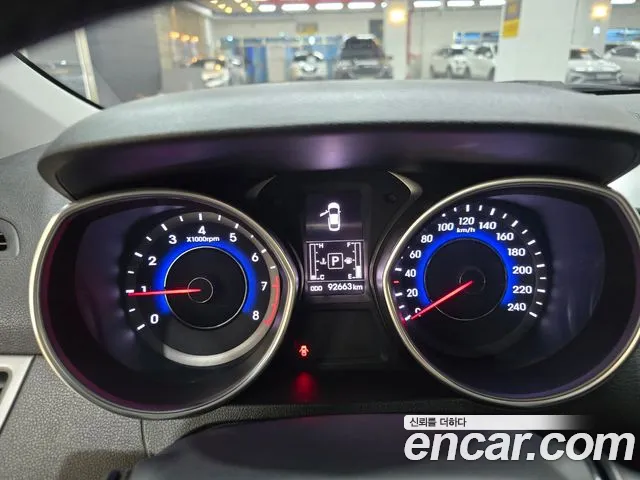 Hyundai Avante 2013 thumb 8