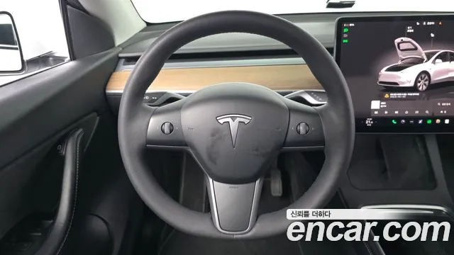 Tesla Model Y 2022 thumb 12