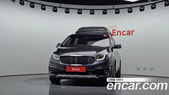 Kia Carnival 2018 thumb 3