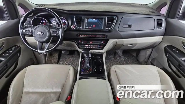 Kia Carnival 2018 thumb 7