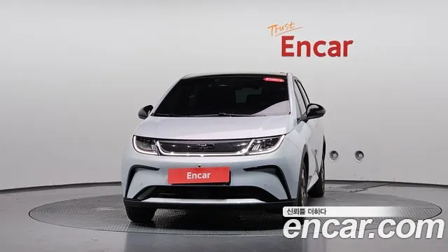 BYD Dolphin 2026 thumb 2