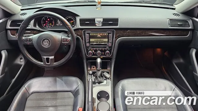 Volkswagen Passat (North America and China) 2015 thumb 7