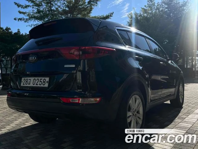 Kia Sportage 2016 thumb 4