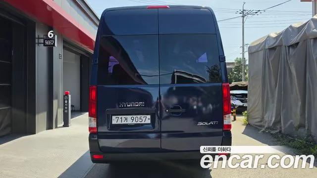 Hyundai Staria 2017 thumb 4