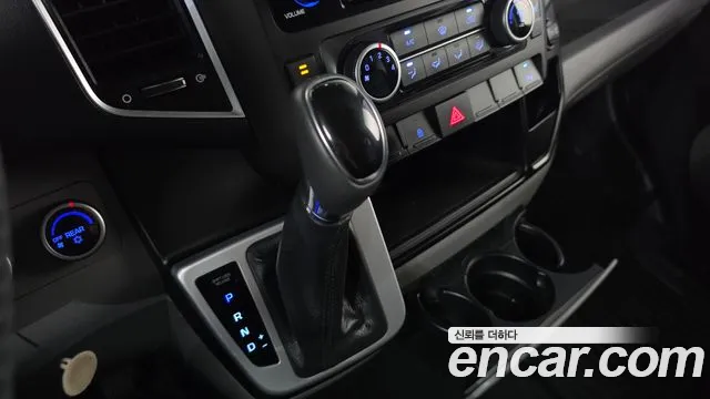 Hyundai Staria 2017 thumb 9