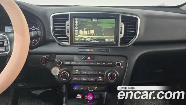 Kia Sportage 2017 thumb 12