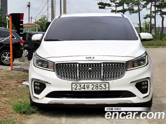 Kia Carnival 2018 thumb 12