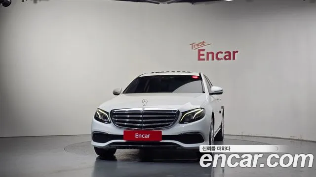 Mercedes-Benz E-Класс 2018 thumb 3