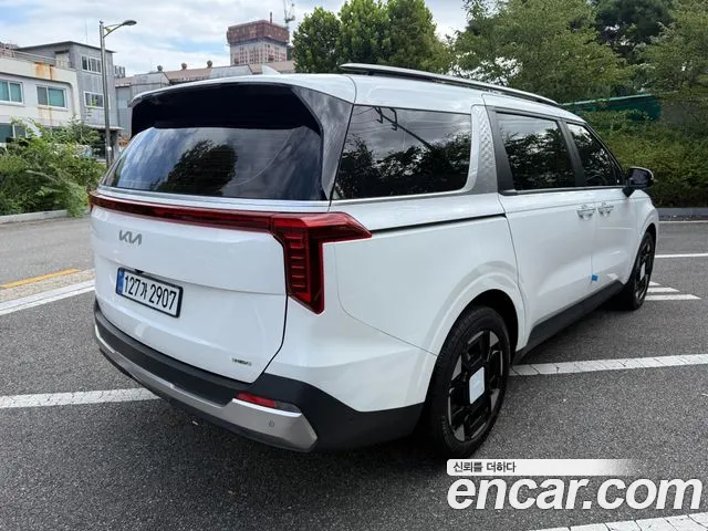 Kia Carnival 2024 thumb 3