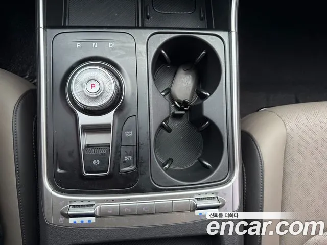 Kia Carnival 2024 thumb 8