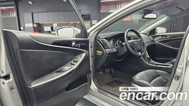 Hyundai Sonata 2010 thumb 10