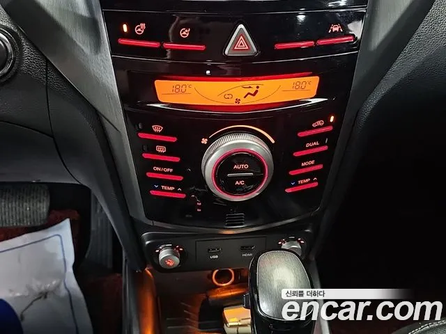 KG_Mobility_Ssangyong TIBOLI 2017 thumb 10