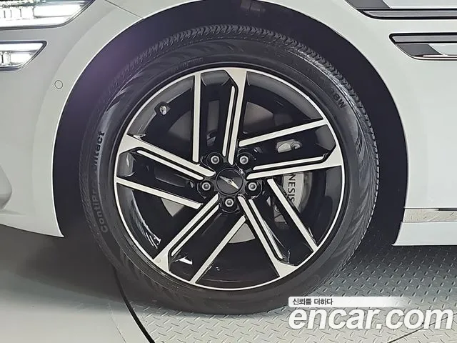 Genesis G80 2025 thumb 5