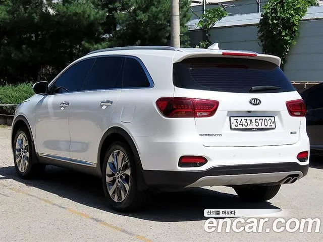 Kia Sorento 2018 thumb 3