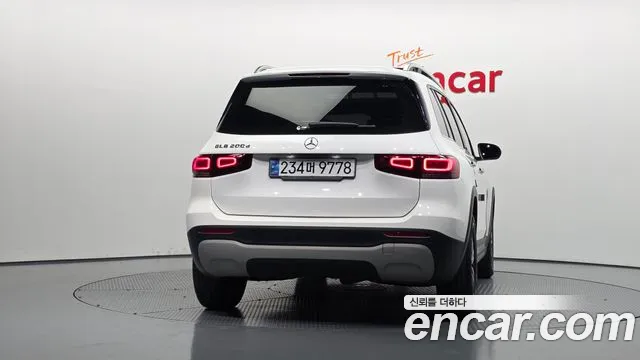 Mercedes-Benz GLB 2021 thumb 4