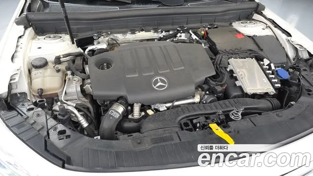 Mercedes-Benz GLB 2021 thumb 6