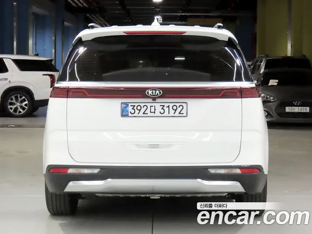 Kia Carnival 2021 thumb 3