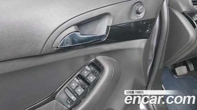 ChevroletGMDaewoo Orlando 2013 thumb 12