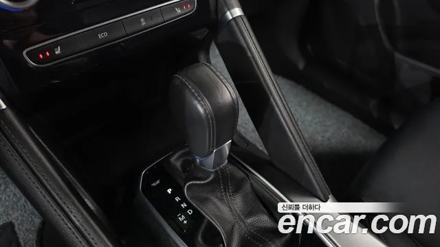 Renault-KoreaSamsung Koleos 2017 thumb 9