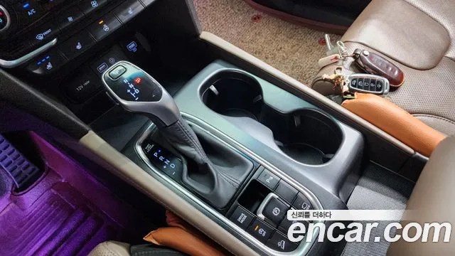 Hyundai Santa Fe 2019 thumb 9