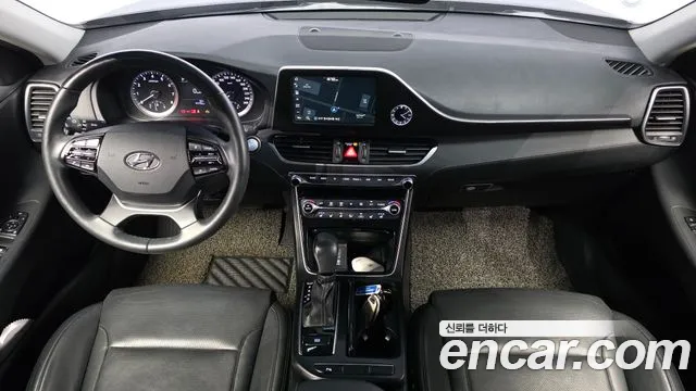 Hyundai Grandeur 2017 thumb 6