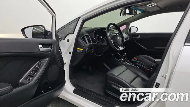 Kia K3 2017 thumb 10
