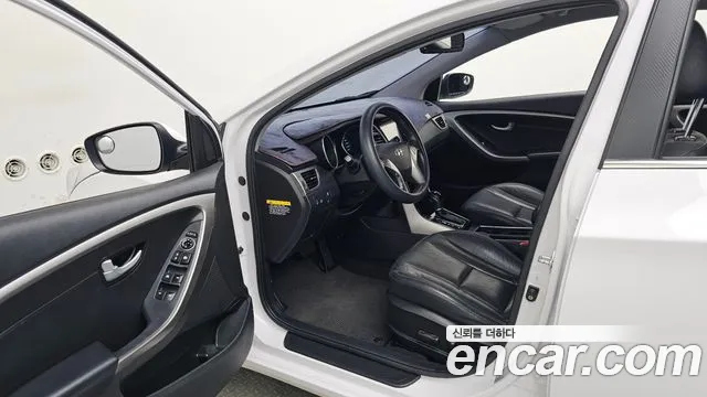 Hyundai i30 2013 thumb 9