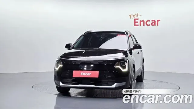 Kia Niro 2023 thumb 2
